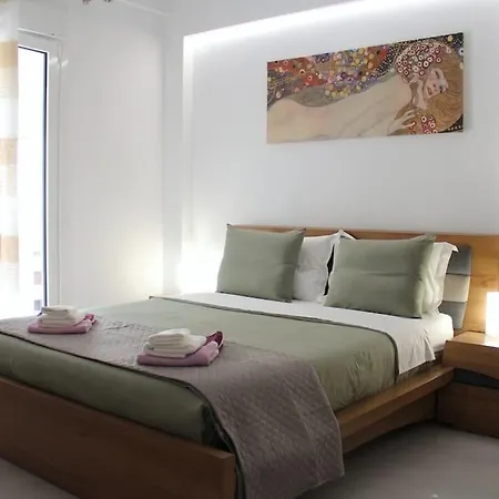 Apartment Cozy 2bd In Thissio-acropolis *