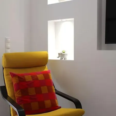 Apartment Cozy 2bd In Thissio-acropolis Athens